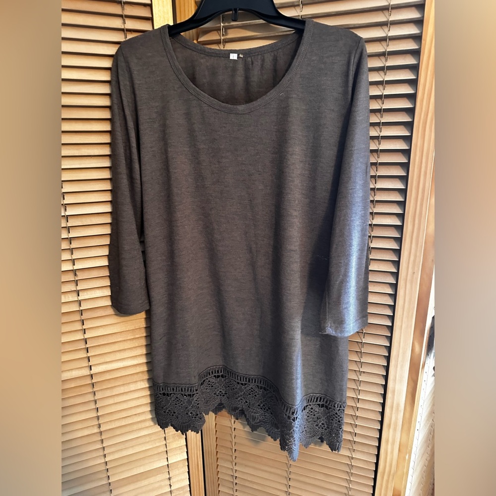 Ladies tunic brown top w/ lace bottom
